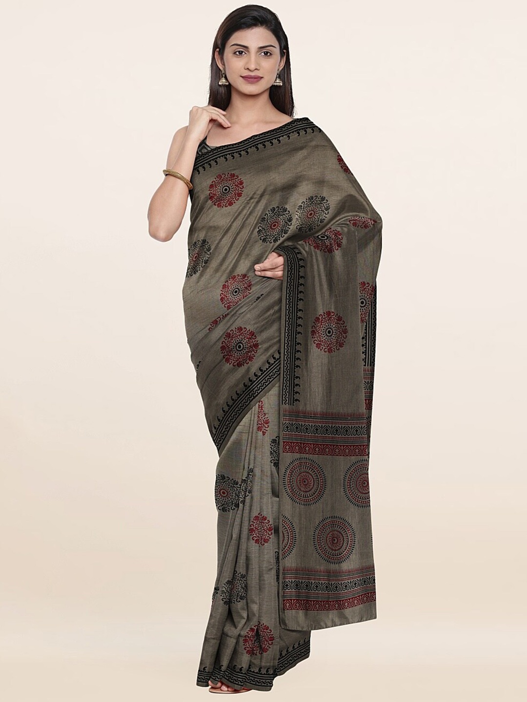 

Pothys Grey & Red Ethnic Motifs Printed Saree