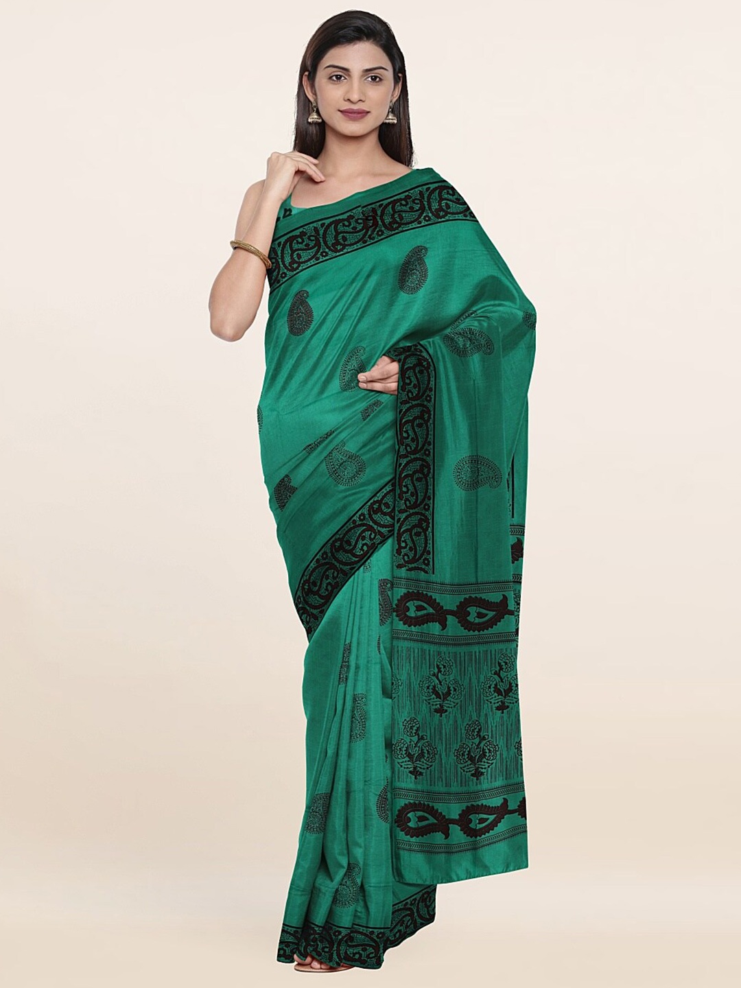 

Pothys Green & Black Ethnic Motifs Printed Saree