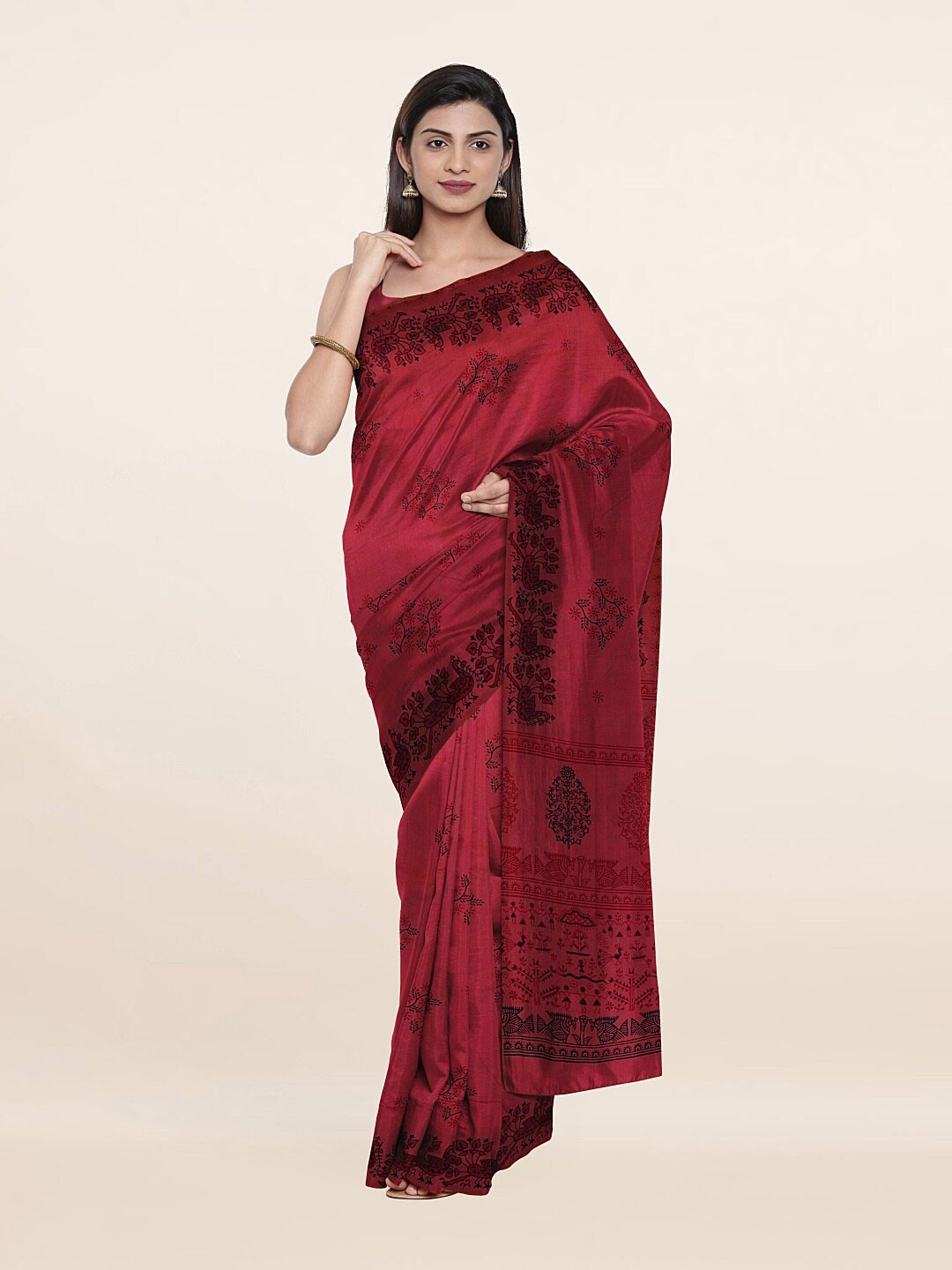 

Pothys Rust & Black Floral Printed Saree