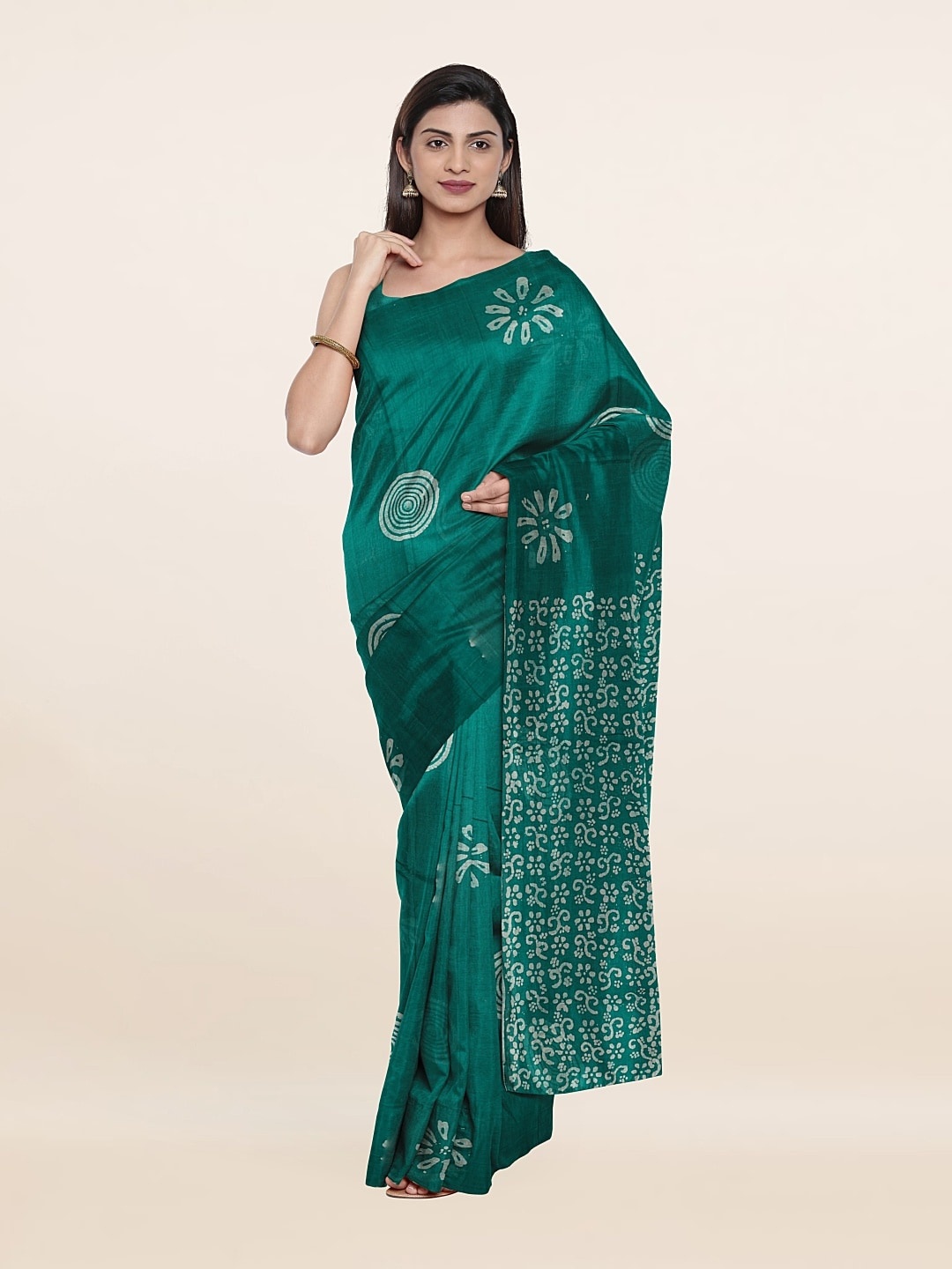 

Pothys Green & White Floral Pure Cotton Saree