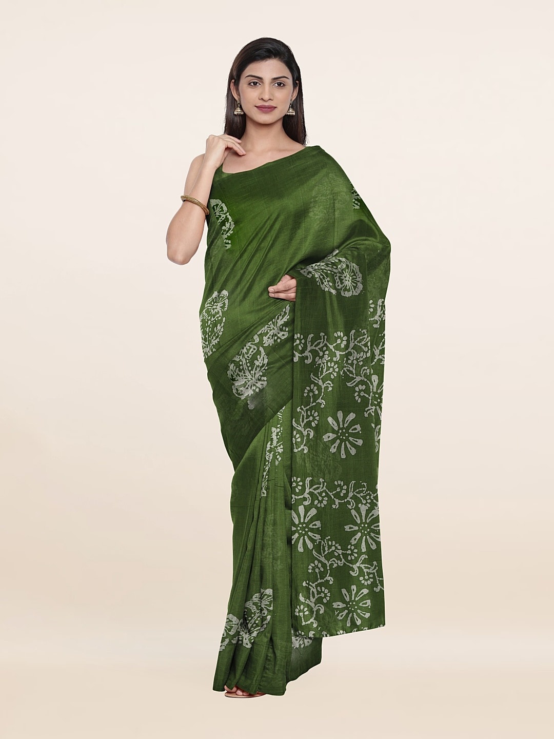 

Pothys Green & White Floral Pure Cotton Saree