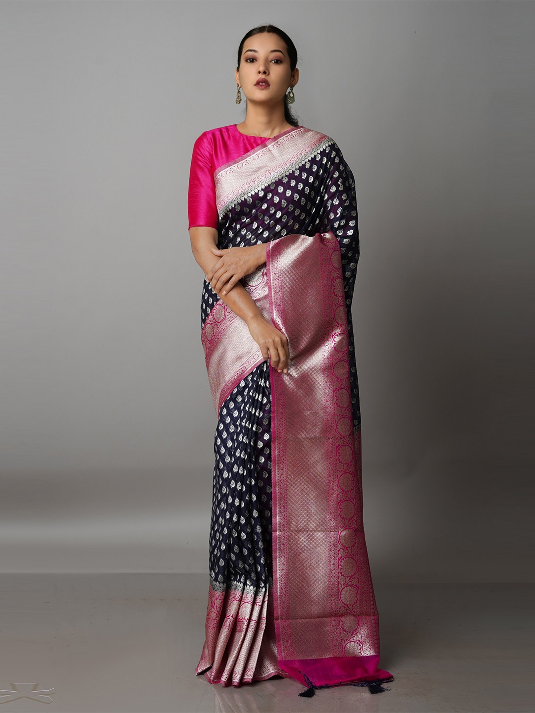 

Unnati Silks Black & Pink Woven Design Zari Silk Cotton Kanjeevaram Saree