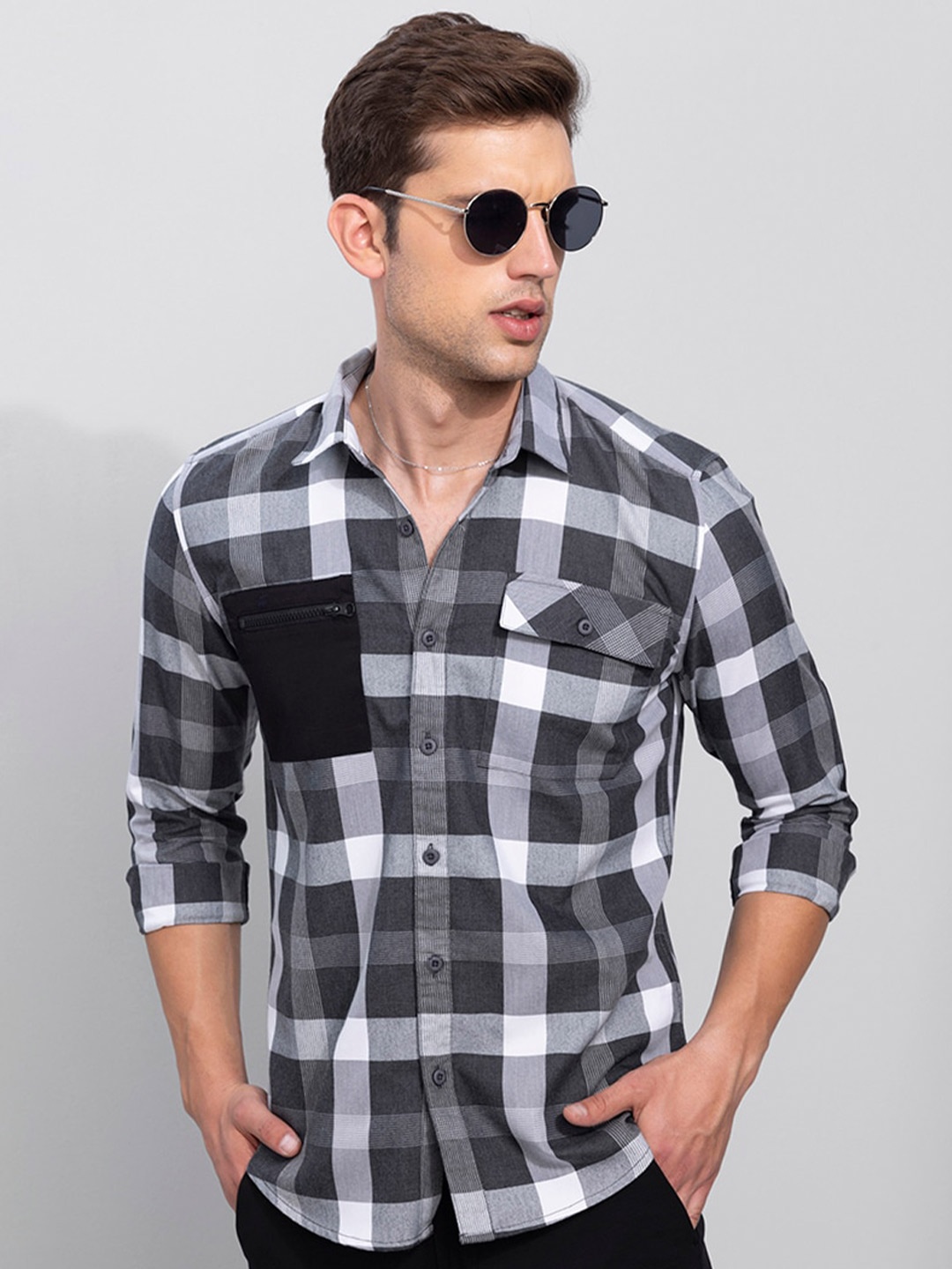 

Snitch Men Grey & White Gingham Checks Slim Fit Cotton Casual Shirt