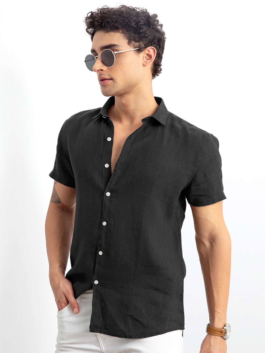 

Snitch Men Black Slim Fit Linen Casual Shirt