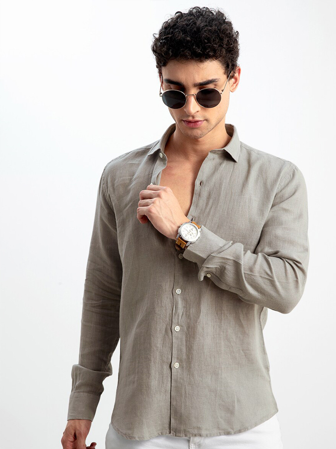 

Snitch Men Grey Slim Fit Linen Casual Shirt