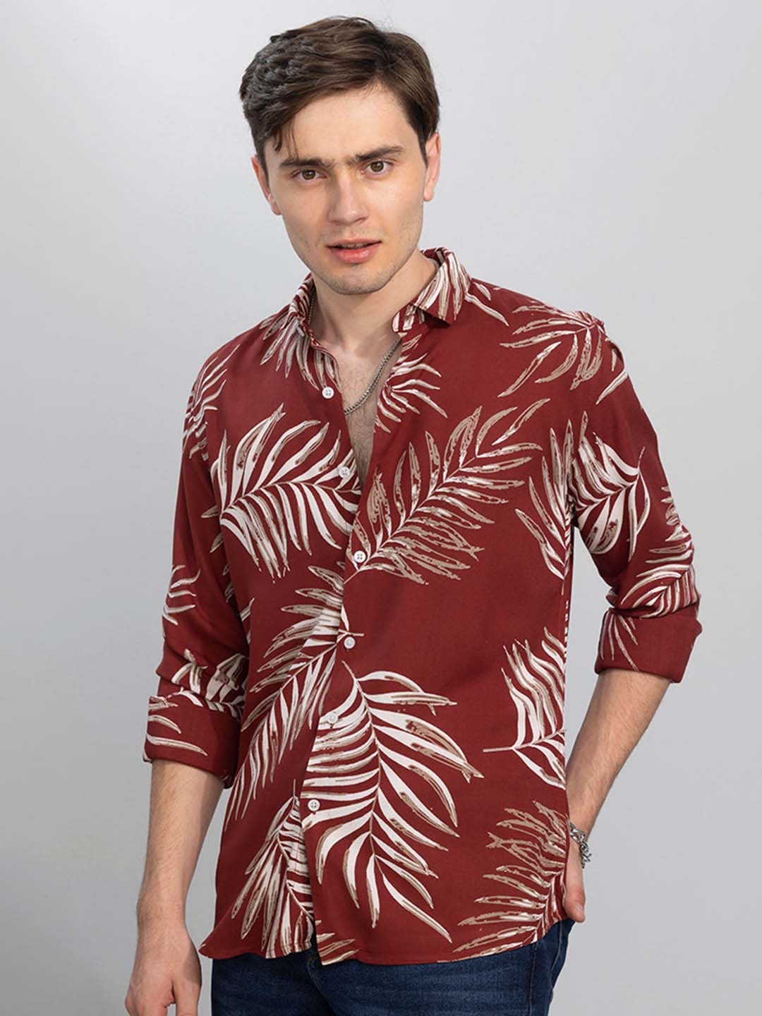 

Snitch Slim Fit Floral Printed Casual Shirt, Red