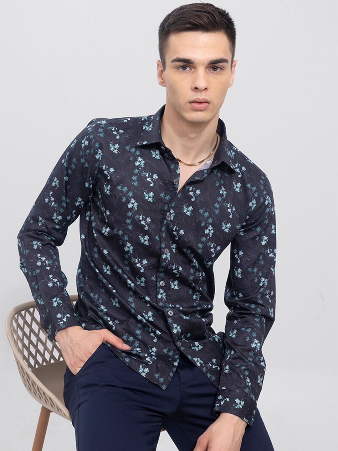 

Snitch Men Slim Fit Floral Printed Casual Cotton Shirt, Black