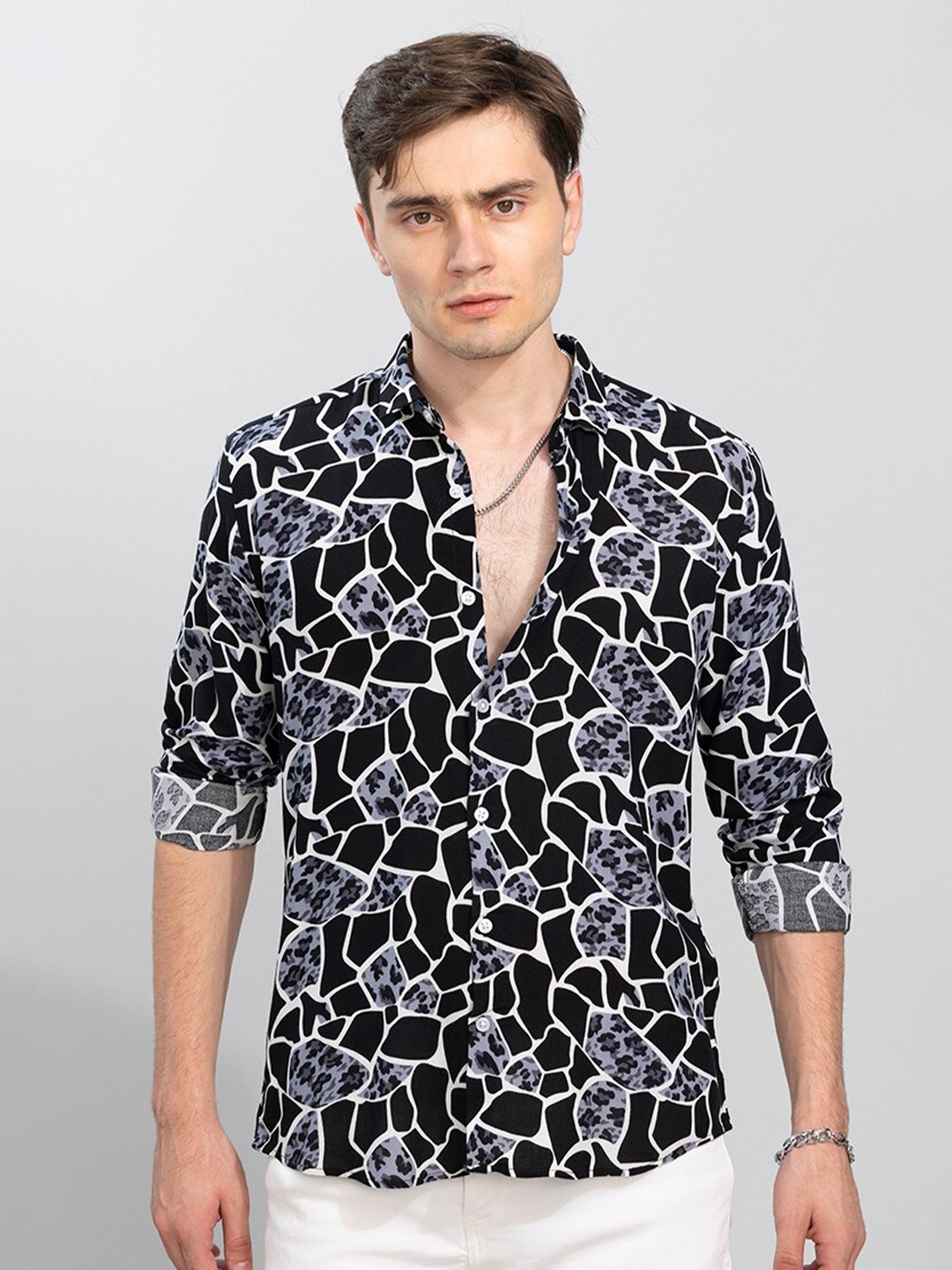

Snitch Men Slim Fit Printed Casual Shirt, Grey