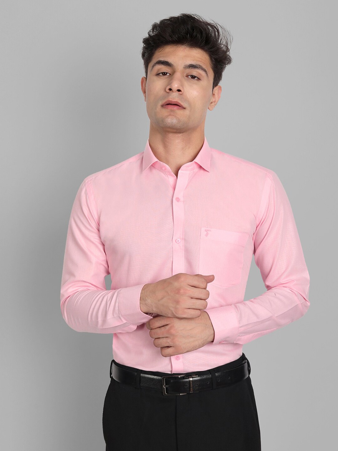 

Pakiza Men Pink Slim Fit Formal Shirt