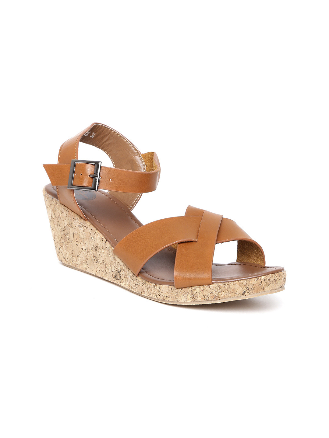 

red pout Women Brown Solid Sandals
