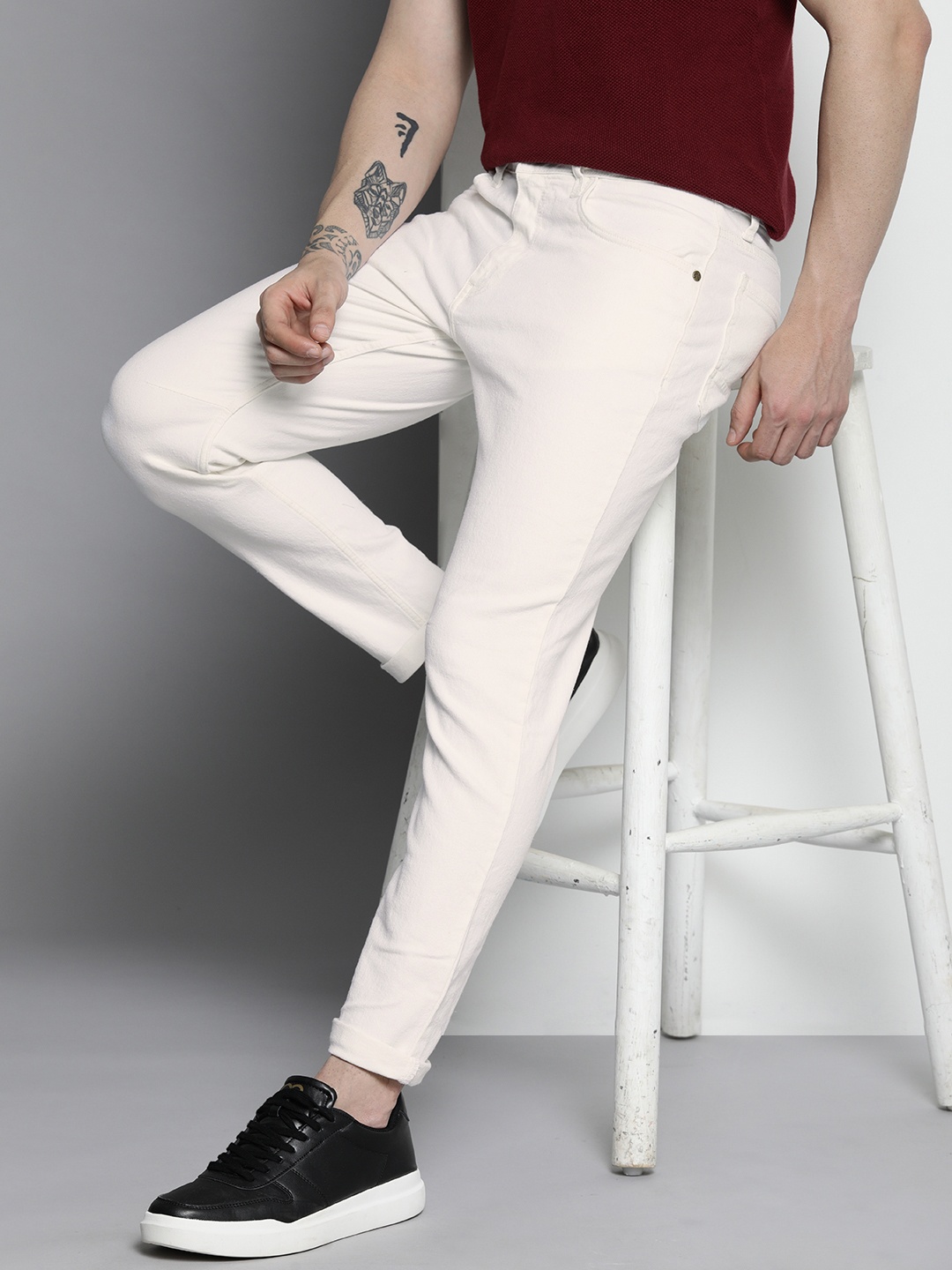 

The Indian Garage Co Men Slim Fit Stretchable Jeans, White