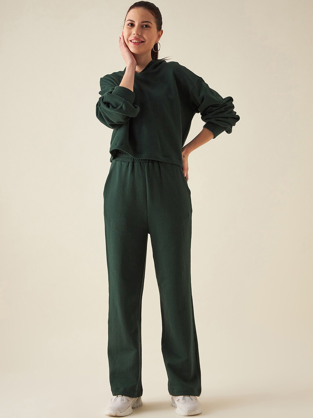 

JUNE & HARRY Women Green Sweatshirt With Jogger Co-Ords