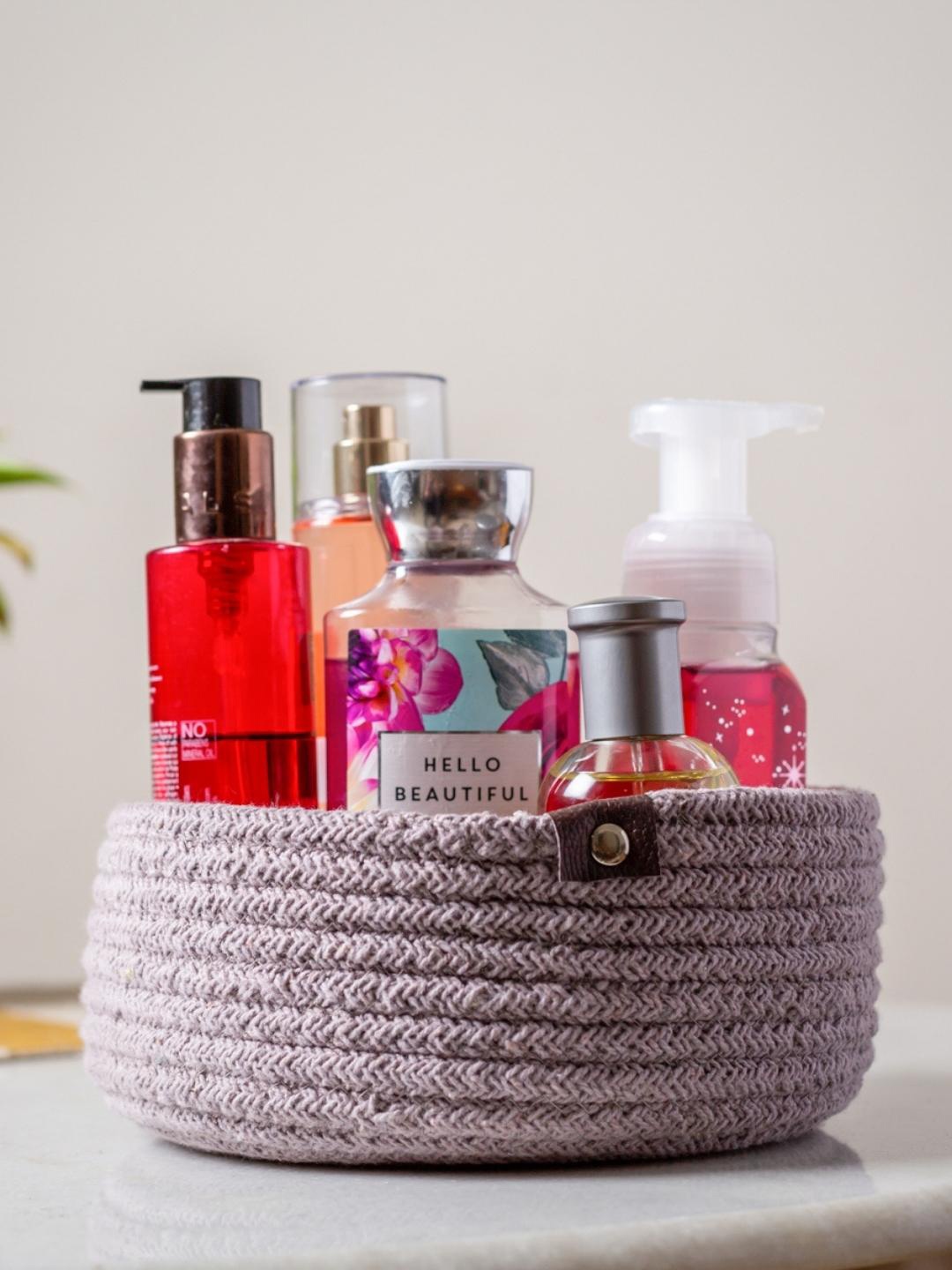 

JASMEY HOMES Grey Storage Basket