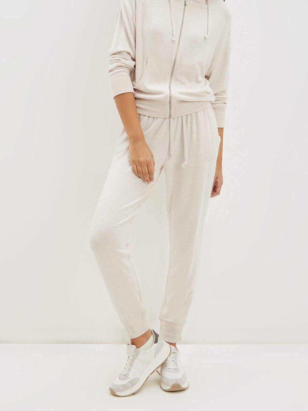 

DOROTHY PERKINS Women Off-White Solid Soft Touch Joggers