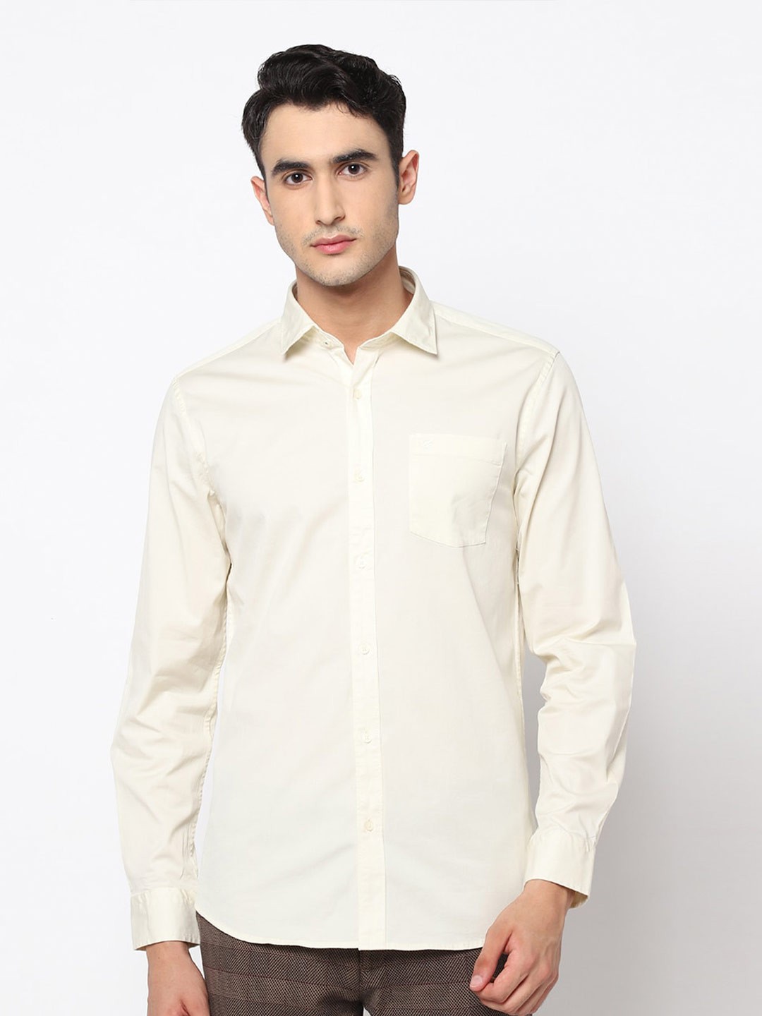 

Blackberrys Men Cream Solid Cotton Casual Shirt
