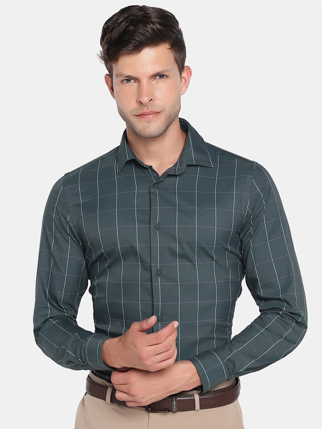 

Blackberrys TechPro Men Green Check Formal Shirts