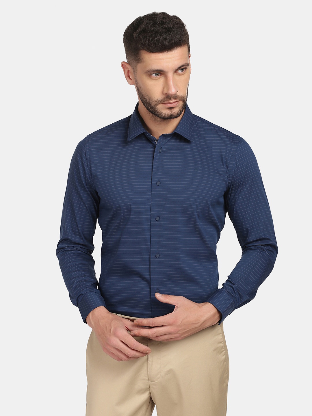 

Blackberrys Men Slim Fit Horizontal Stripes Formal Shirt, Navy blue