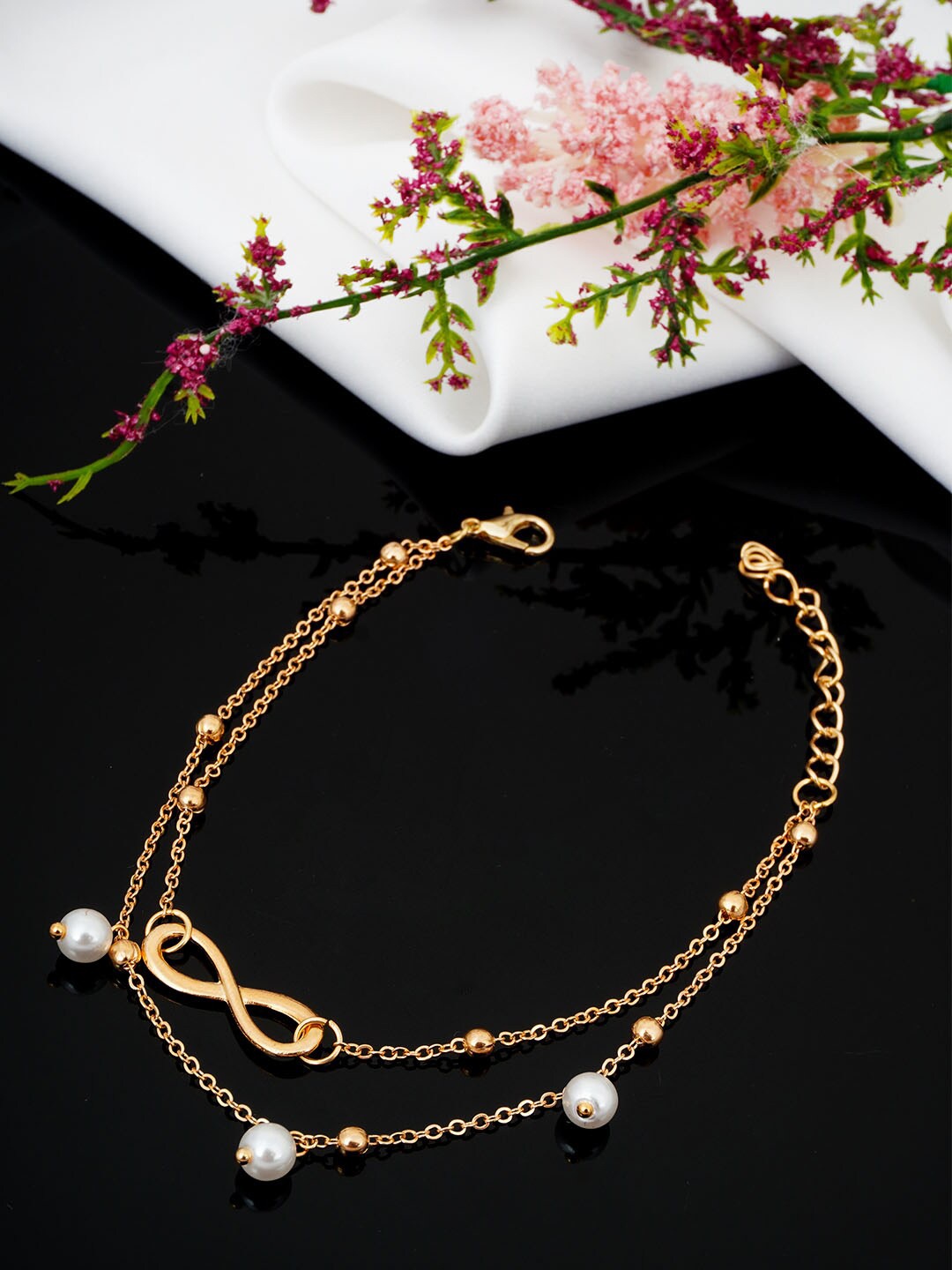 

Ferosh Gold-Plated Quirky Layered Anklet