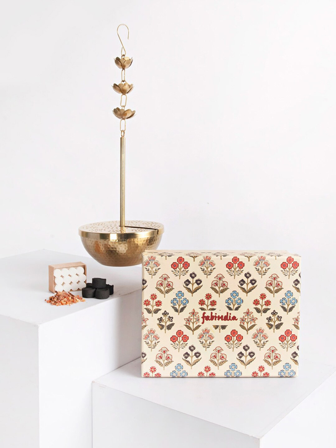 

Fabindia Gold-Toned Home Fragrance Set