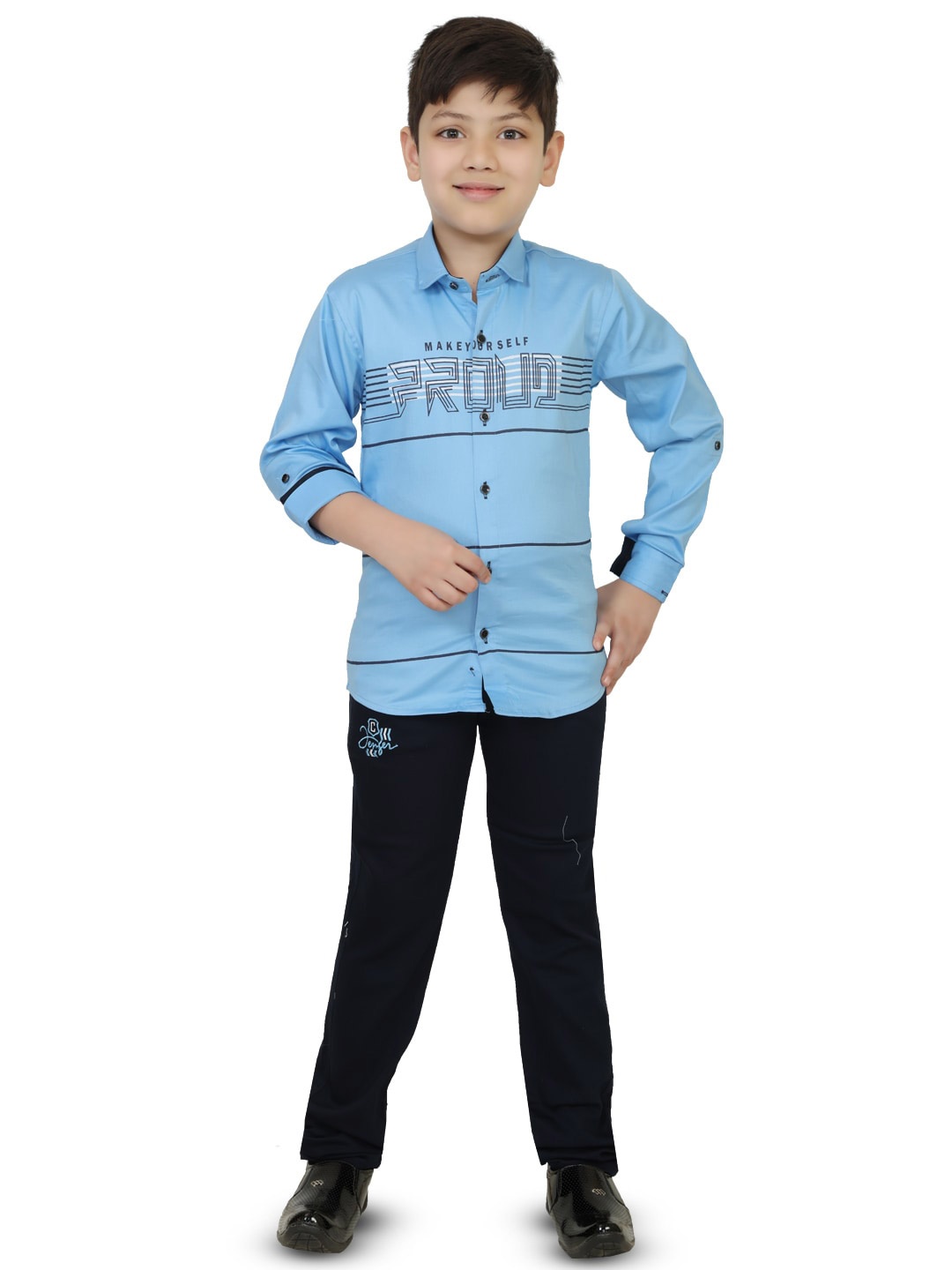 

TS TRENDS Boys Blue & White Printed Pure Cotton Shirt with Trousers