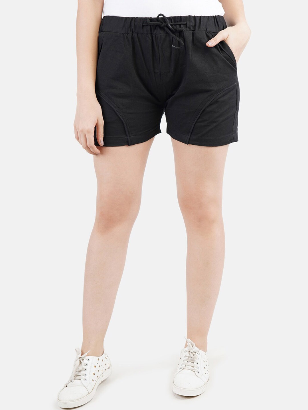 

Indietoga Women Black Skinny Fit Cotton High-Rise Shorts