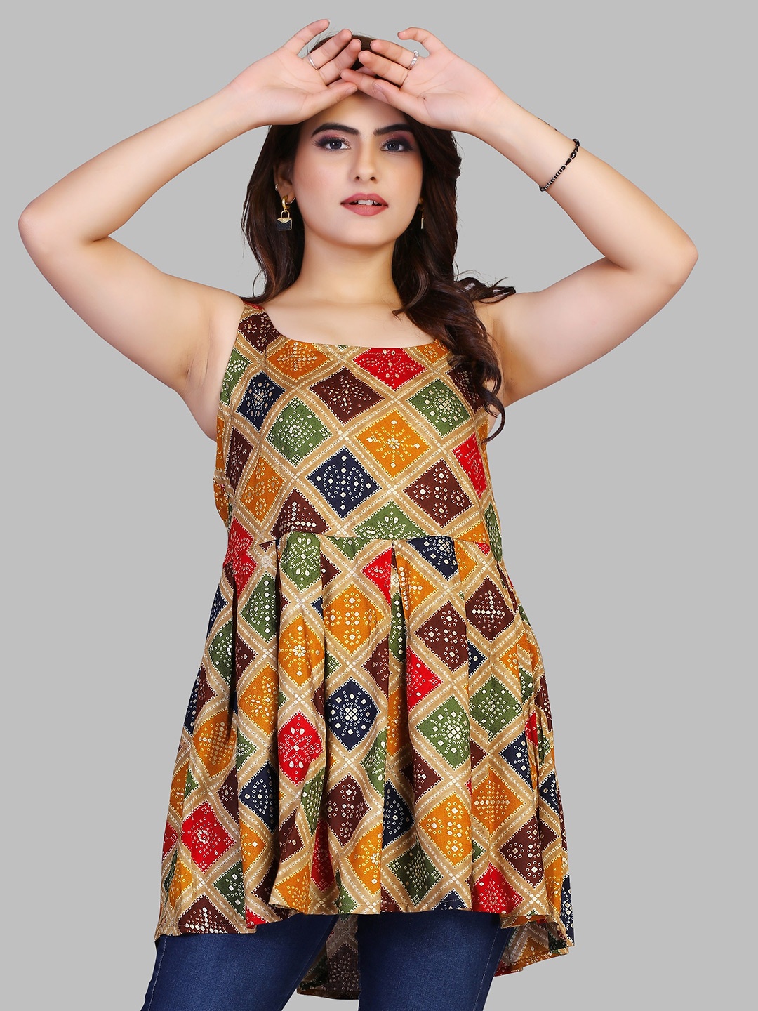

Fashion FRICKS Women Orange & Olive Green Geometric Printed Square Neck Kurti