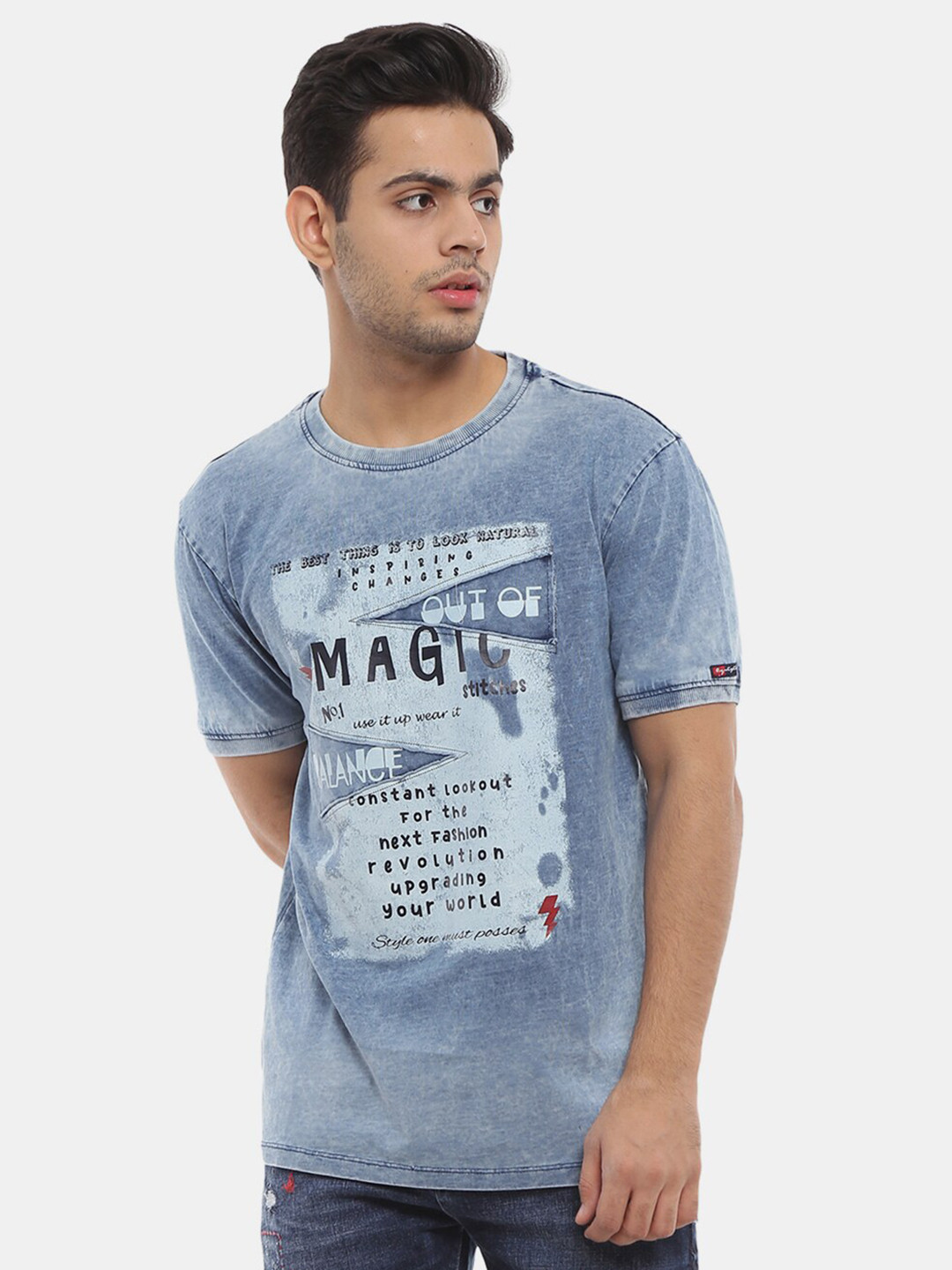 

V-Mart Men Blue Typography Printed Cotton T-shirt