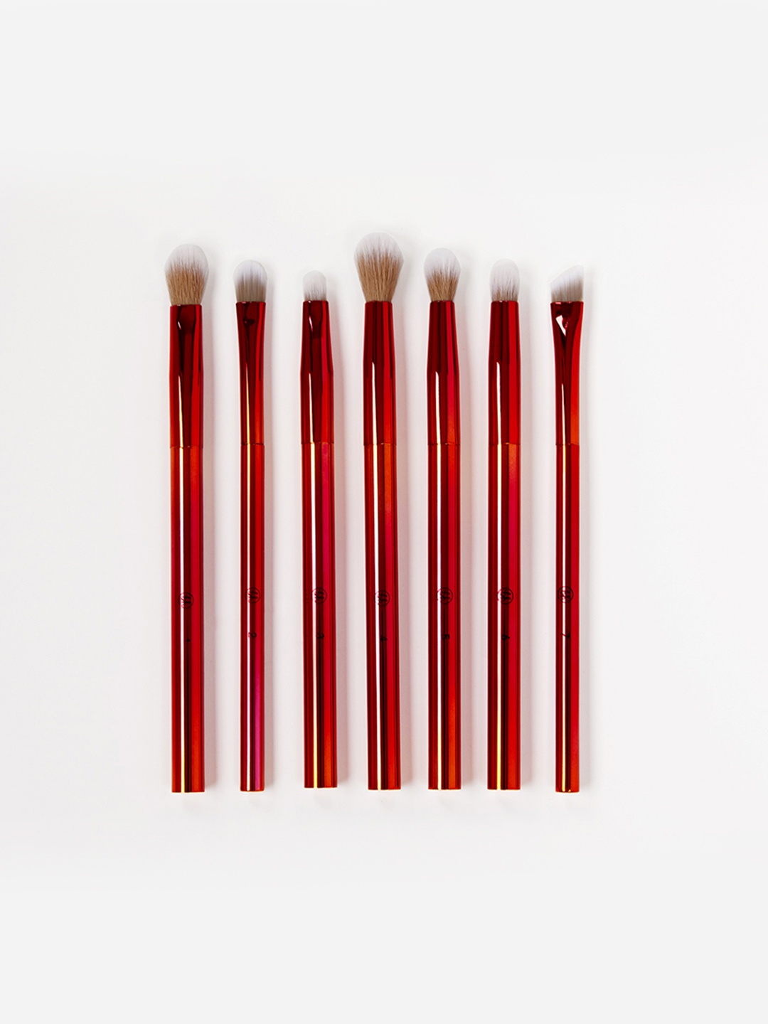 

BH COSMETICS Chillin' in Chicago 7-Piece Eye Brush Set - Red