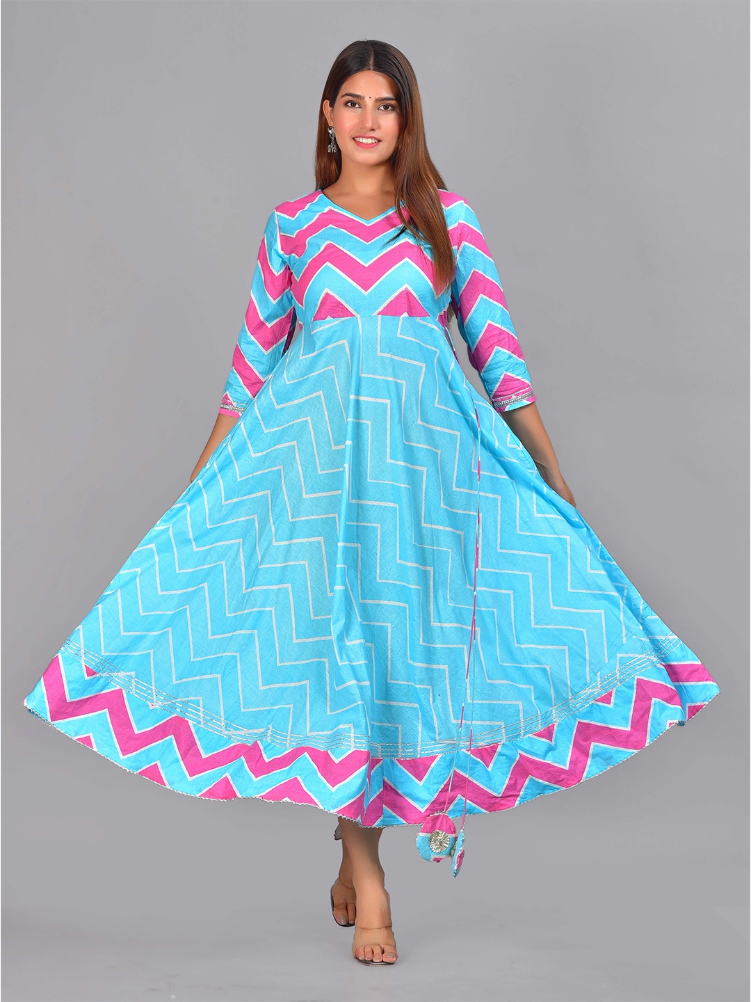 

Senyora Chevron Printed Three-Quarter Sleeves Maxi Dress, Blue