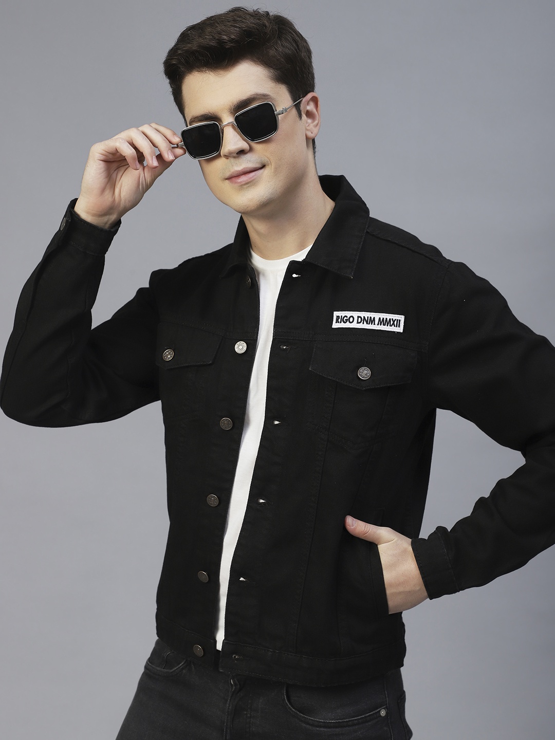 

Rigo Men Black Cotton Lightweight Outdoor Denim Jacket with Patchwork