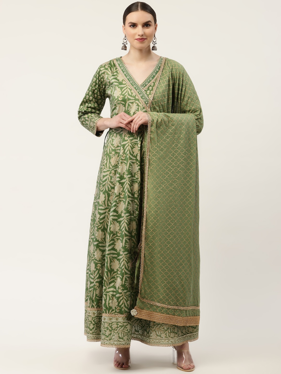 

DIVYANK Green Floral Satin Maxi Dress