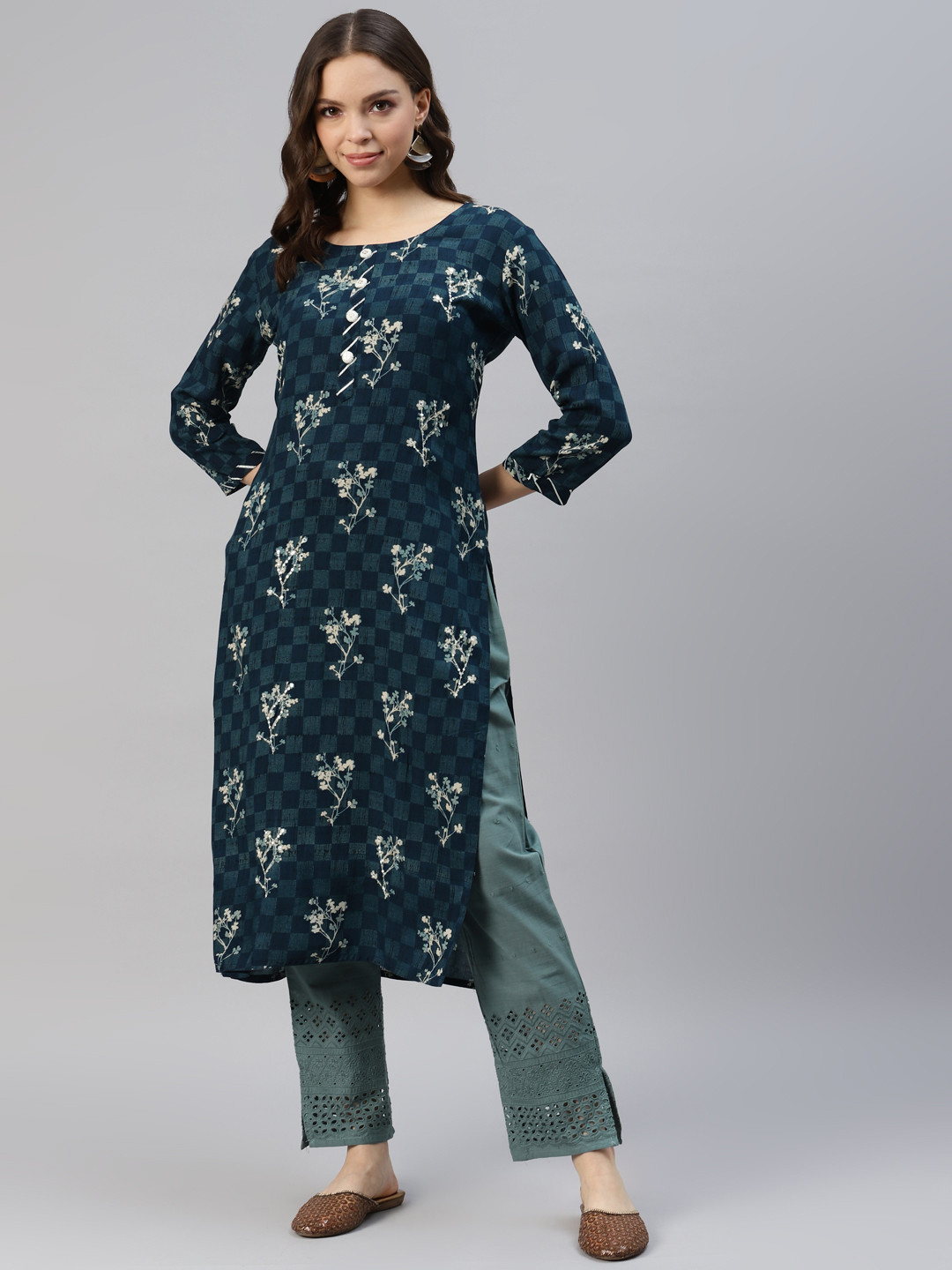

DIVYANK Women Checked Kurta with Trousers, Teal
