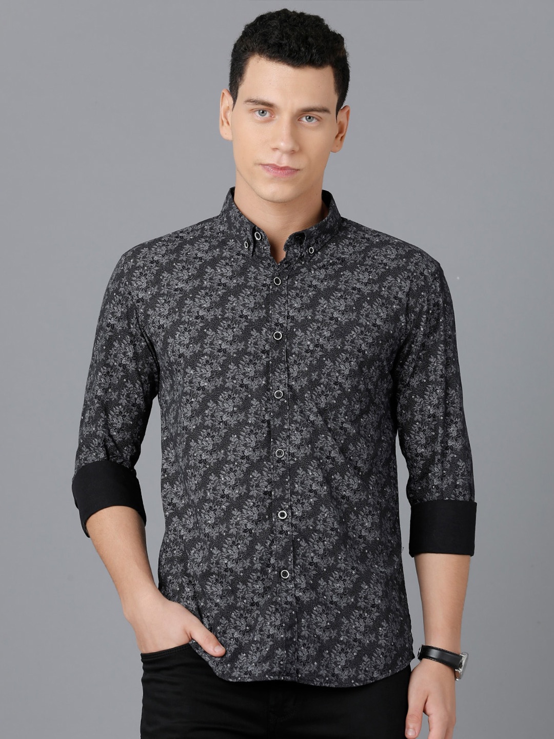 

YOVISH Men Black Smart Tailored Fit Floral Printed Cotton Casual Shirt