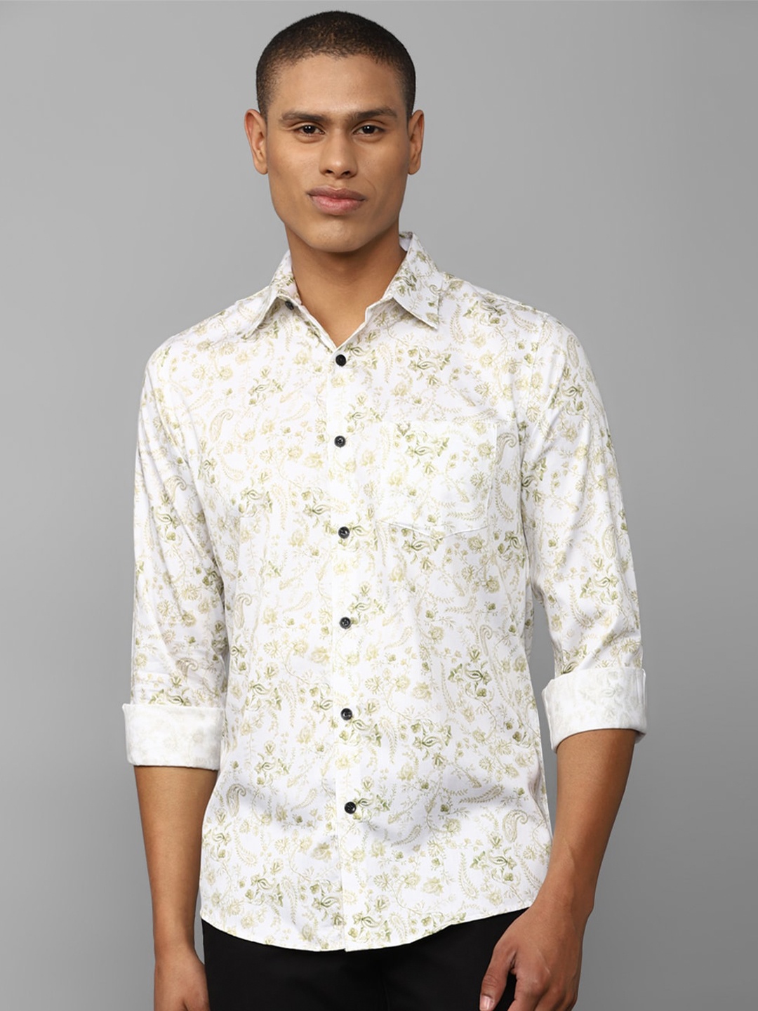 

Allen Solly Men White Slim Fit Floral Printed Cotton Casual Shirt