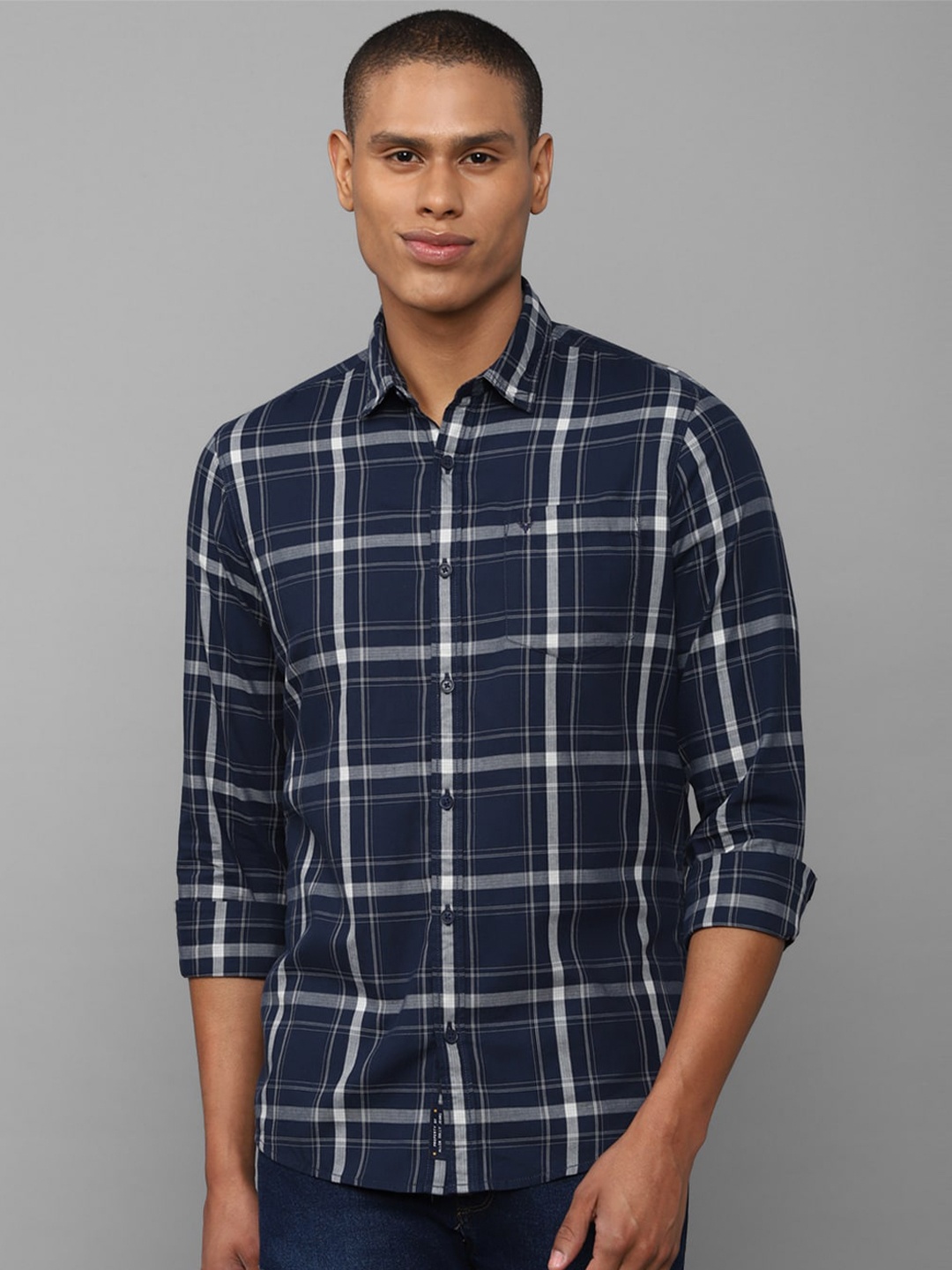 

Allen Solly Sport Men Navy Blue Checked Pure Cotton Casual Shirt