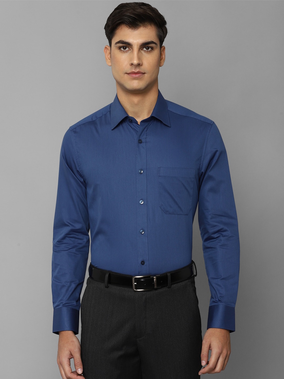 

Louis Philippe Men Blue Checked Cotton Formal Shirt