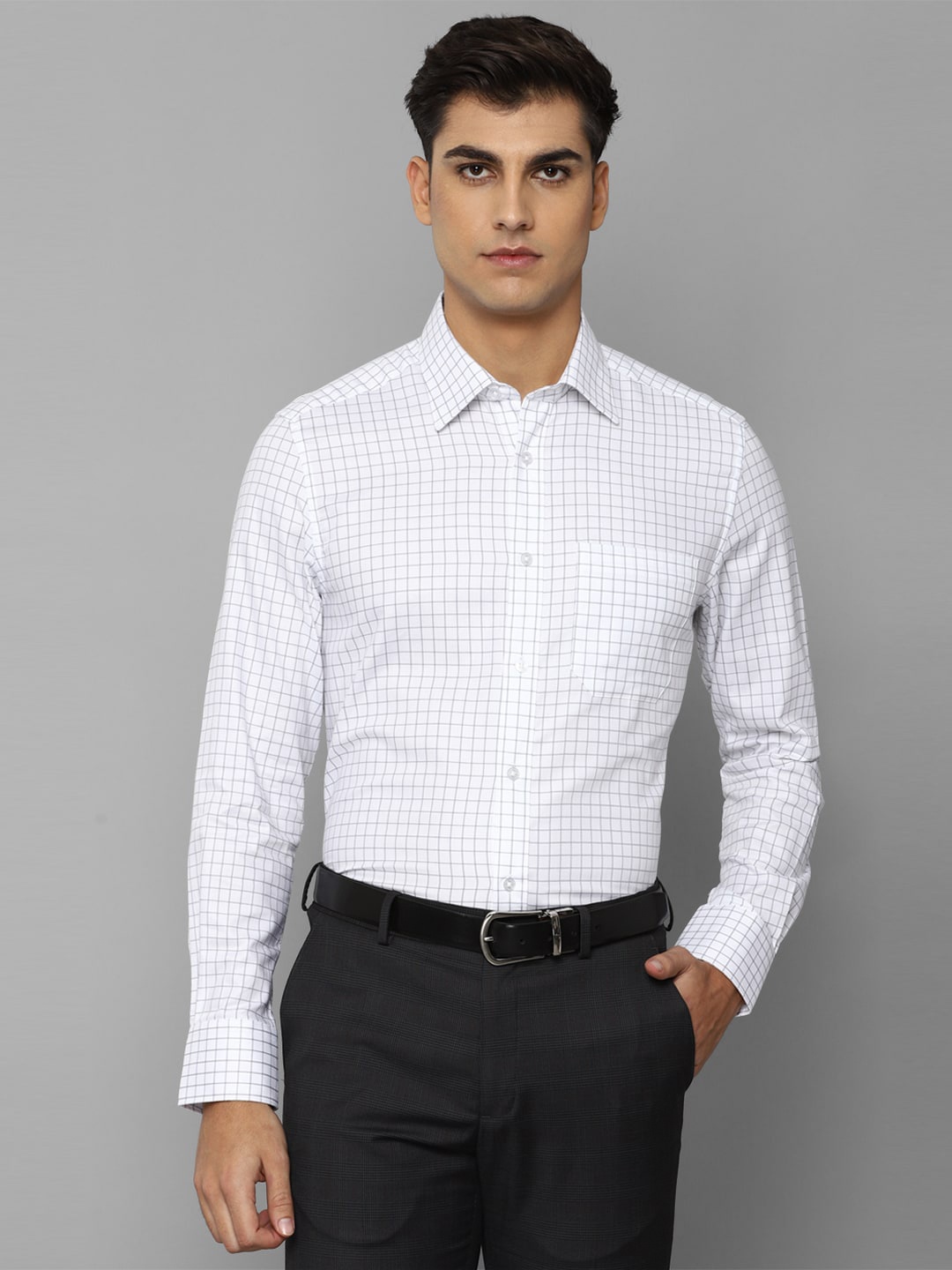 

Louis Philippe Men White Slim Fit Checked Cotton Formal Shirt