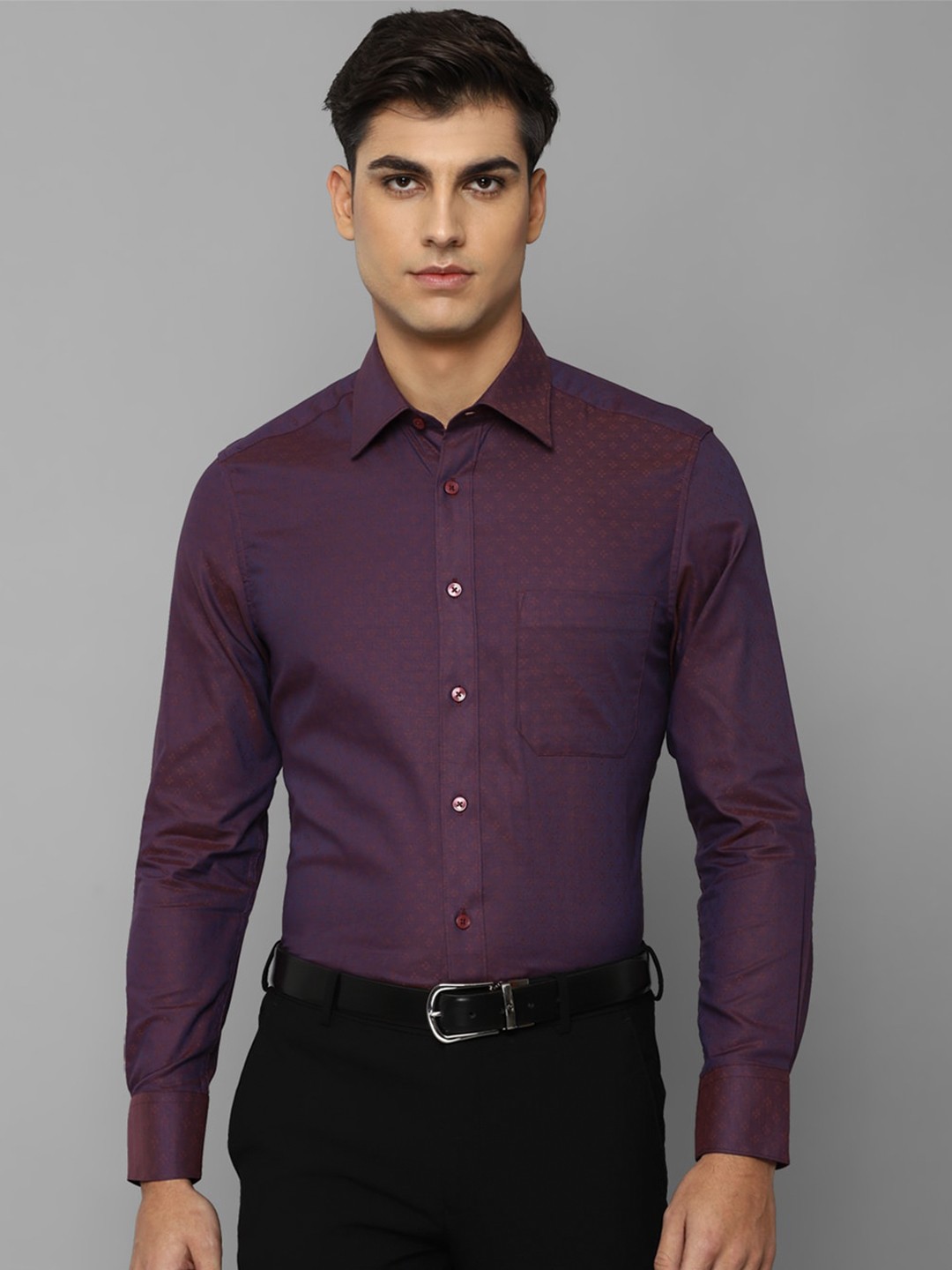 

Louis Philippe Men Purple Solid Cotton Formal Shirt