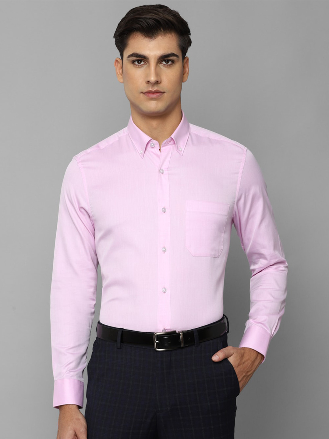 

Louis Philippe Men Pink Slim Fit Pure Cotton Formal Shirt