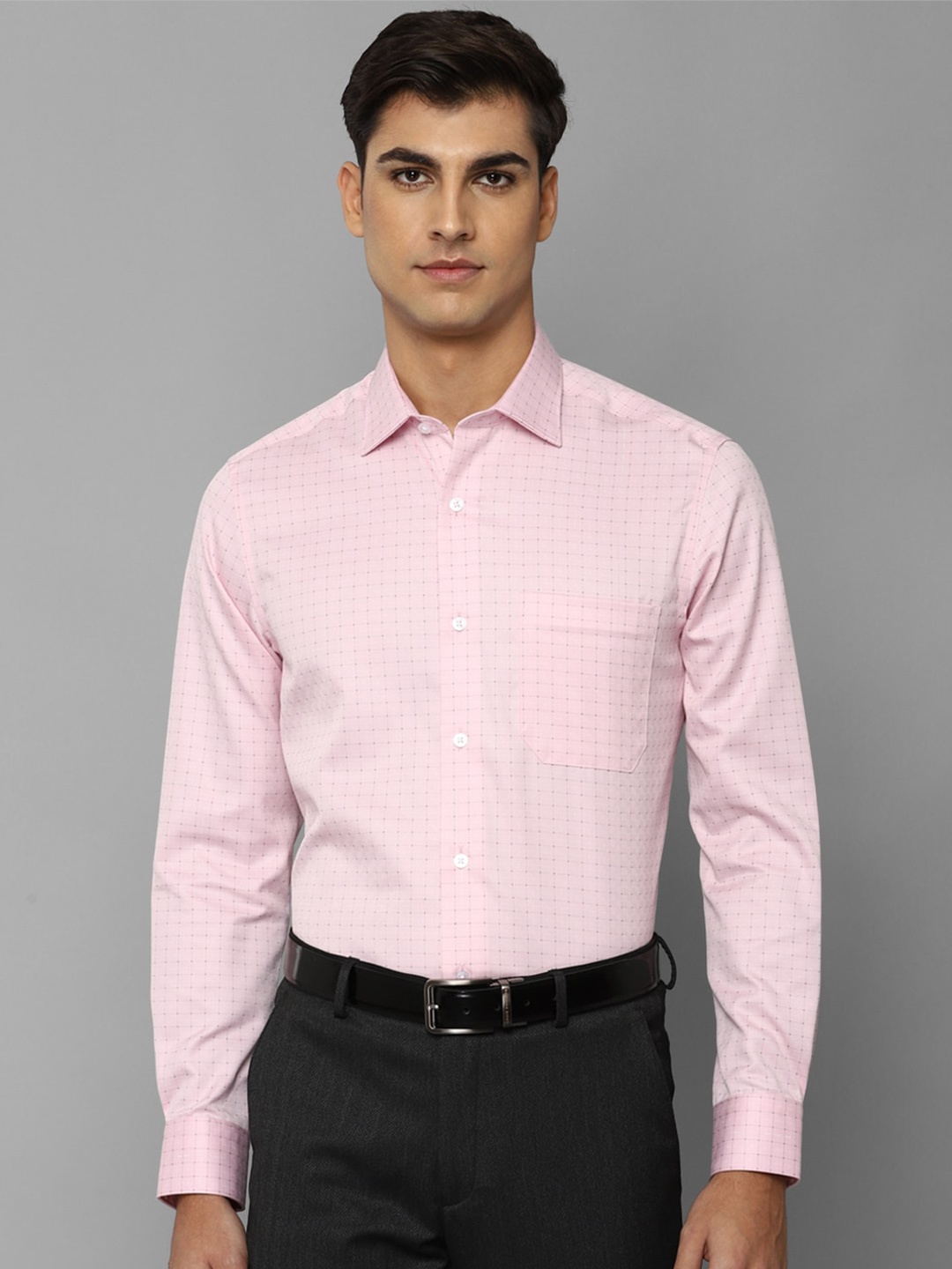 

Louis Philippe Men Pink Slim Fit Grid Tattersall Checked Formal Shirt