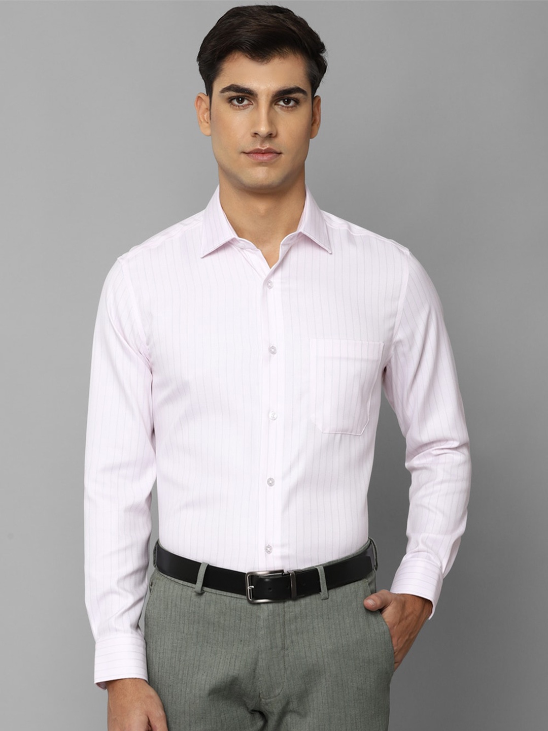 

Louis Philippe Men White Slim Fit Striped Formal Shirt