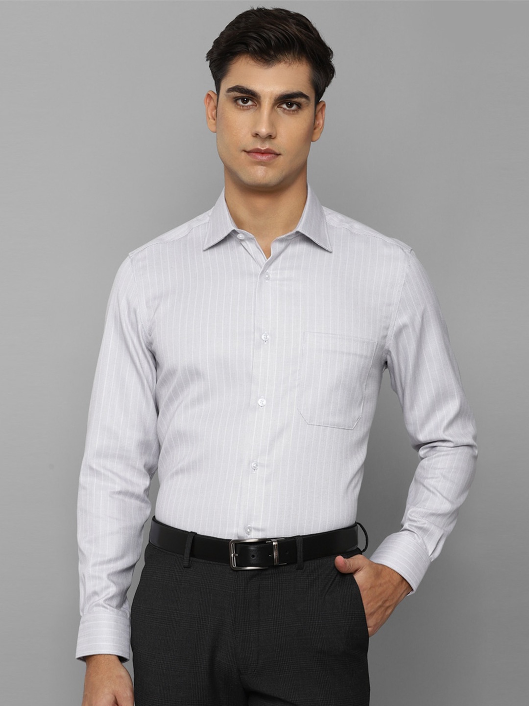 

Louis Philippe Men Grey Slim Fit Striped Formal Regular Straight Shirt