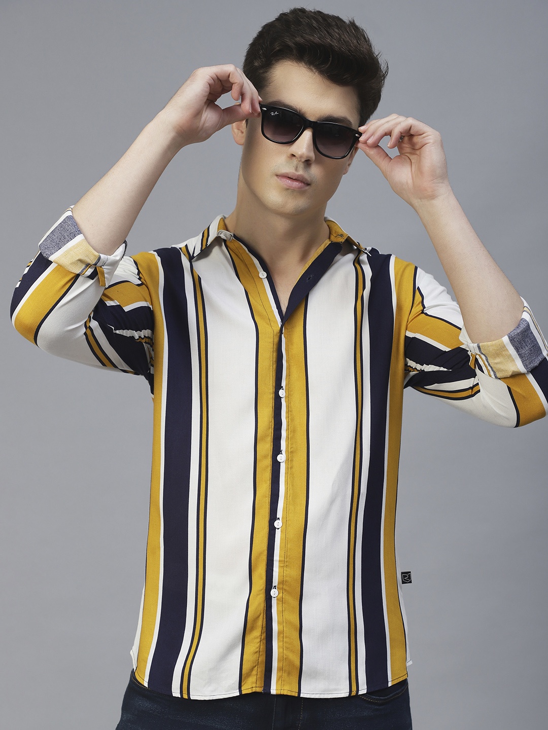 

Rigo Men White Slim Fit Striped Casual Shirt