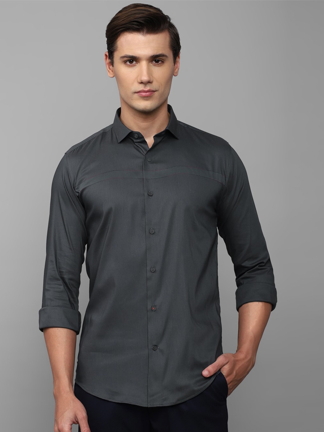 

Louis Philippe Sport Men Grey Slim Fit Casual Shirt