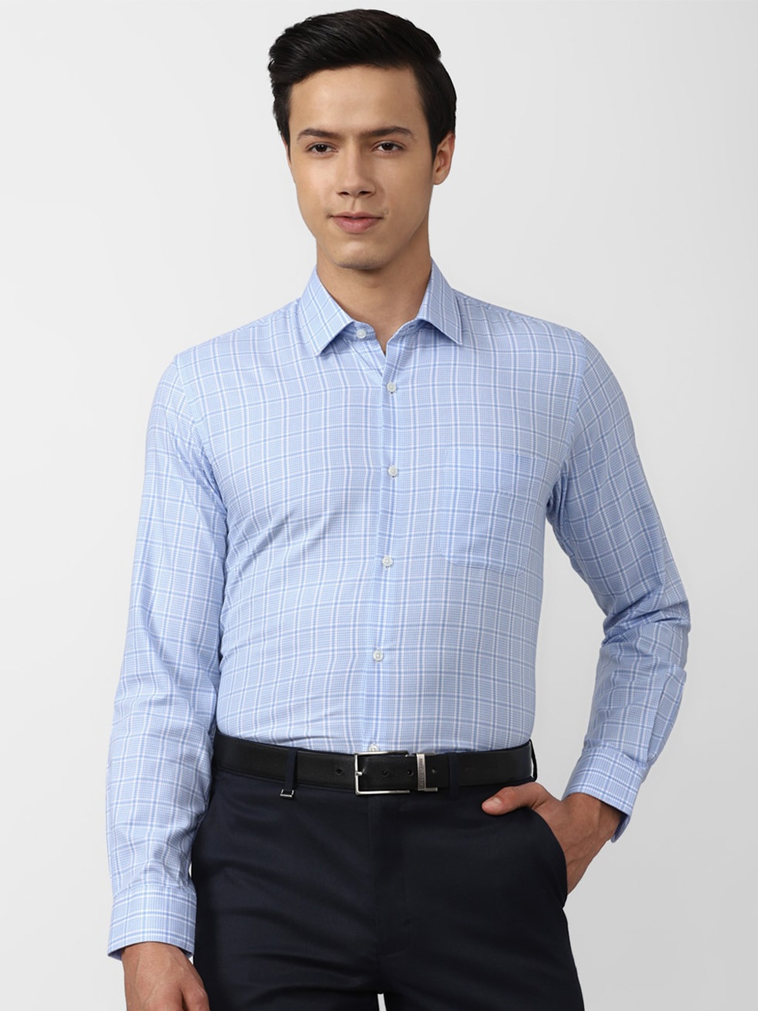 

Peter England Men Slim Fit Checked Formal Shirt, Blue