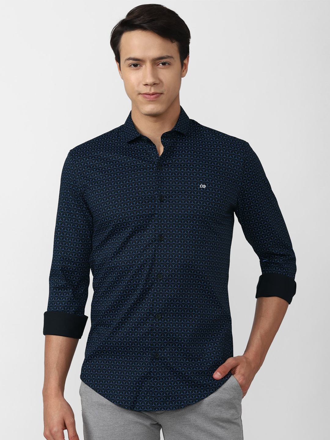 

Peter England Men Geometric Printed Slim Fit Casual Shirt, Navy blue