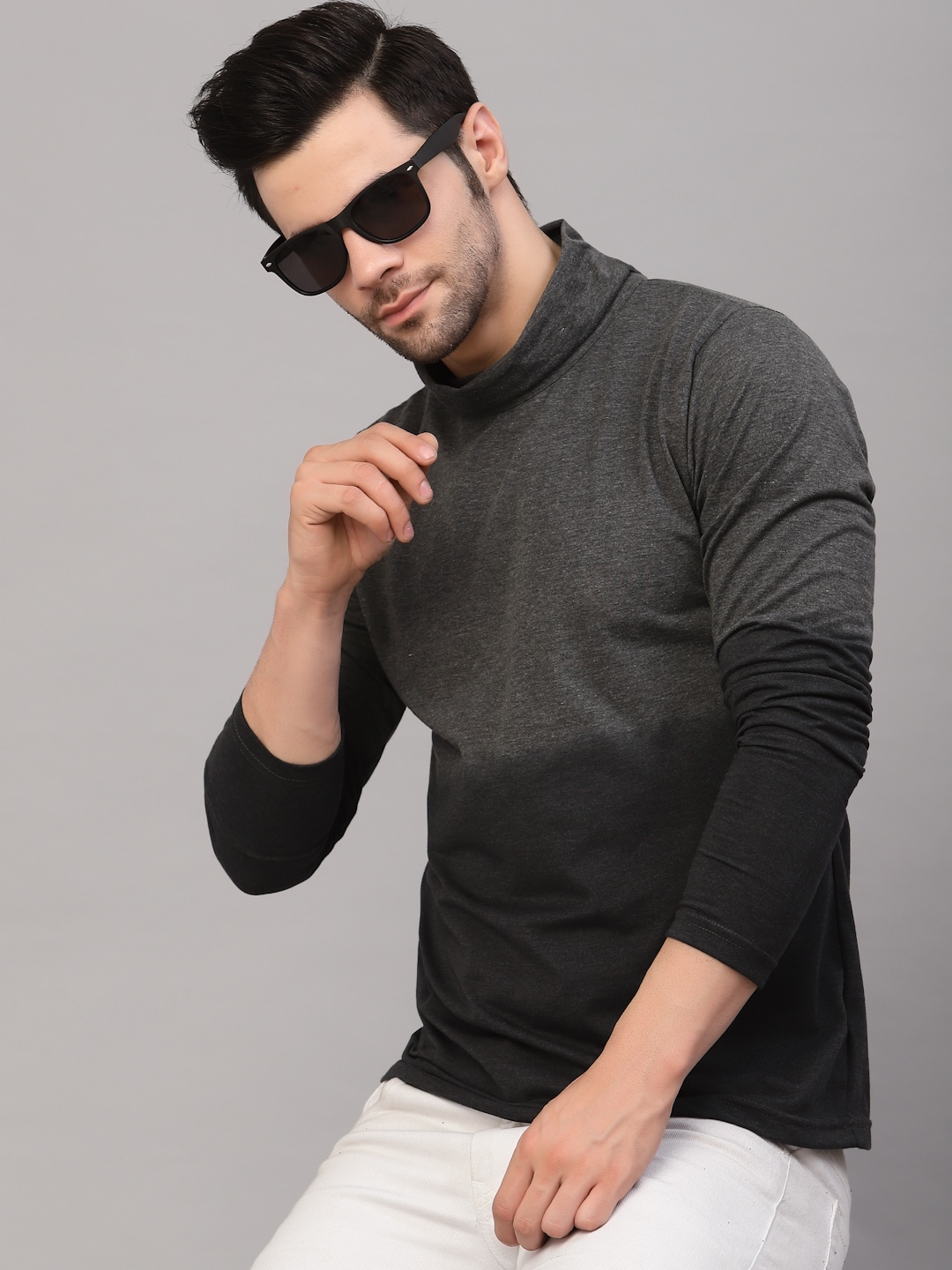

Rigo Men Charcoal Colourblocked Turtle Neck Slim Fit T-shirt