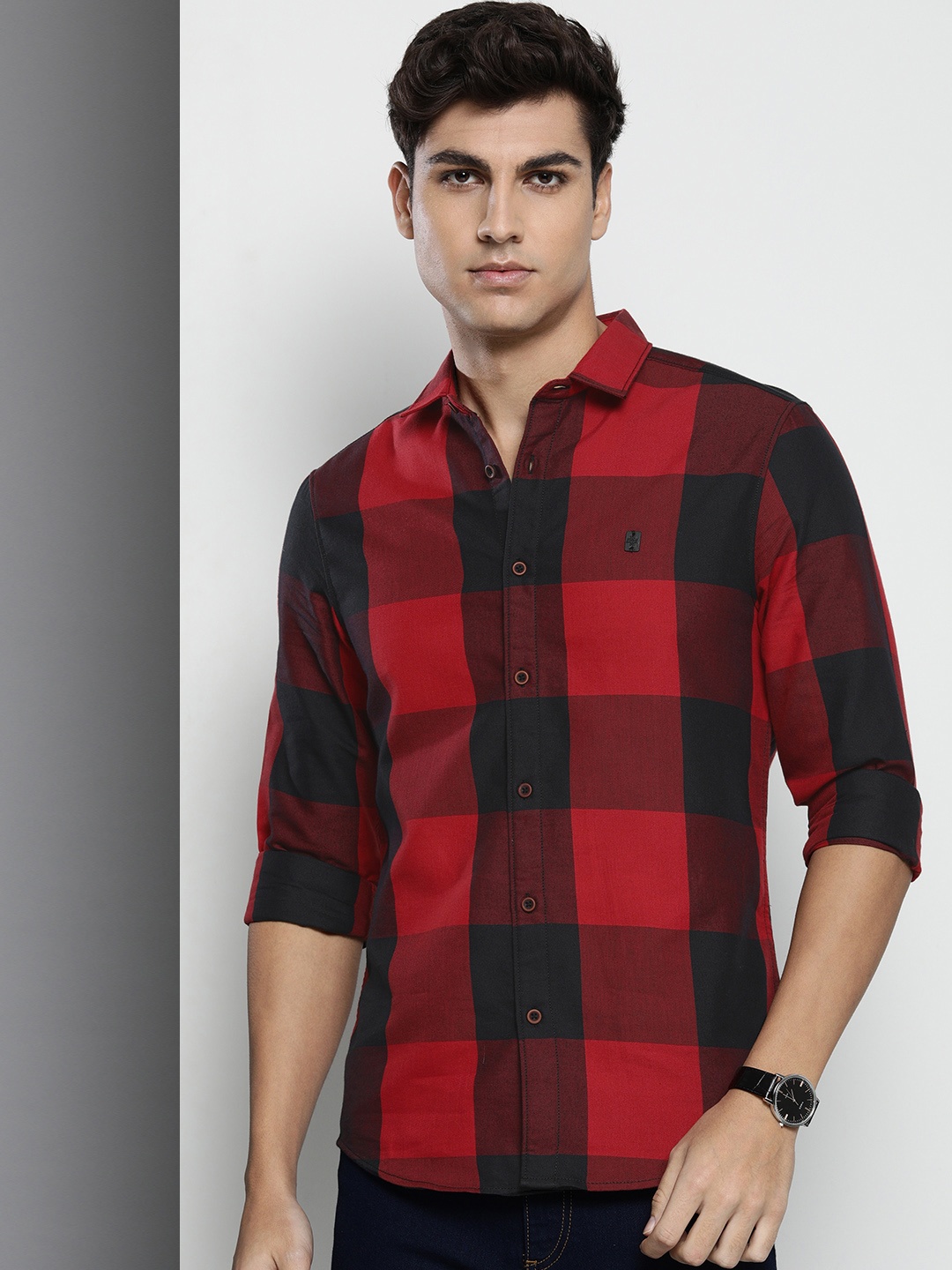 

The Indian Garage Co Men Pure Cotton Windowpane Checked Casual Shirt, Red