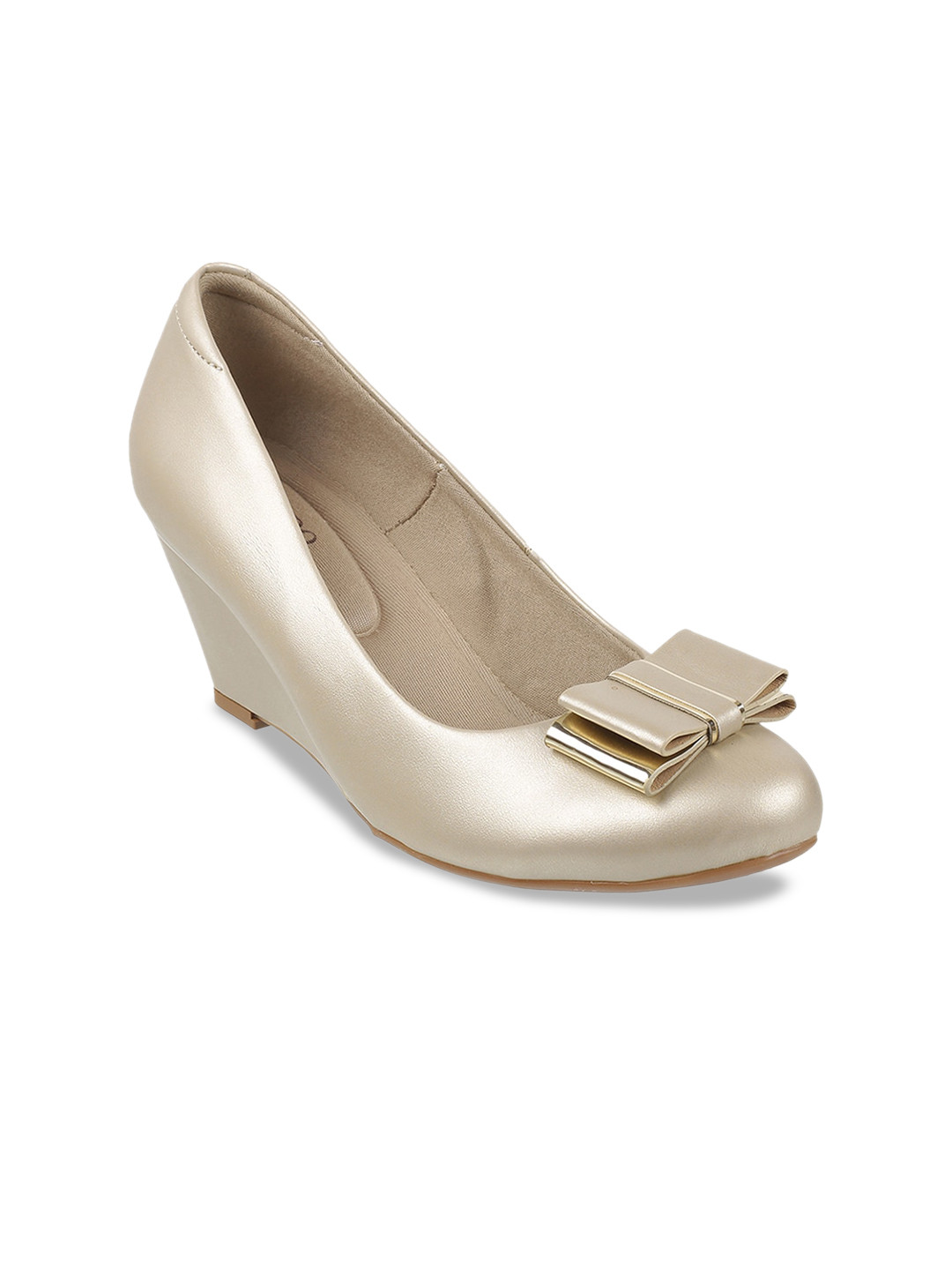 

Metro Gold-Toned Wedge Pumps with Bows