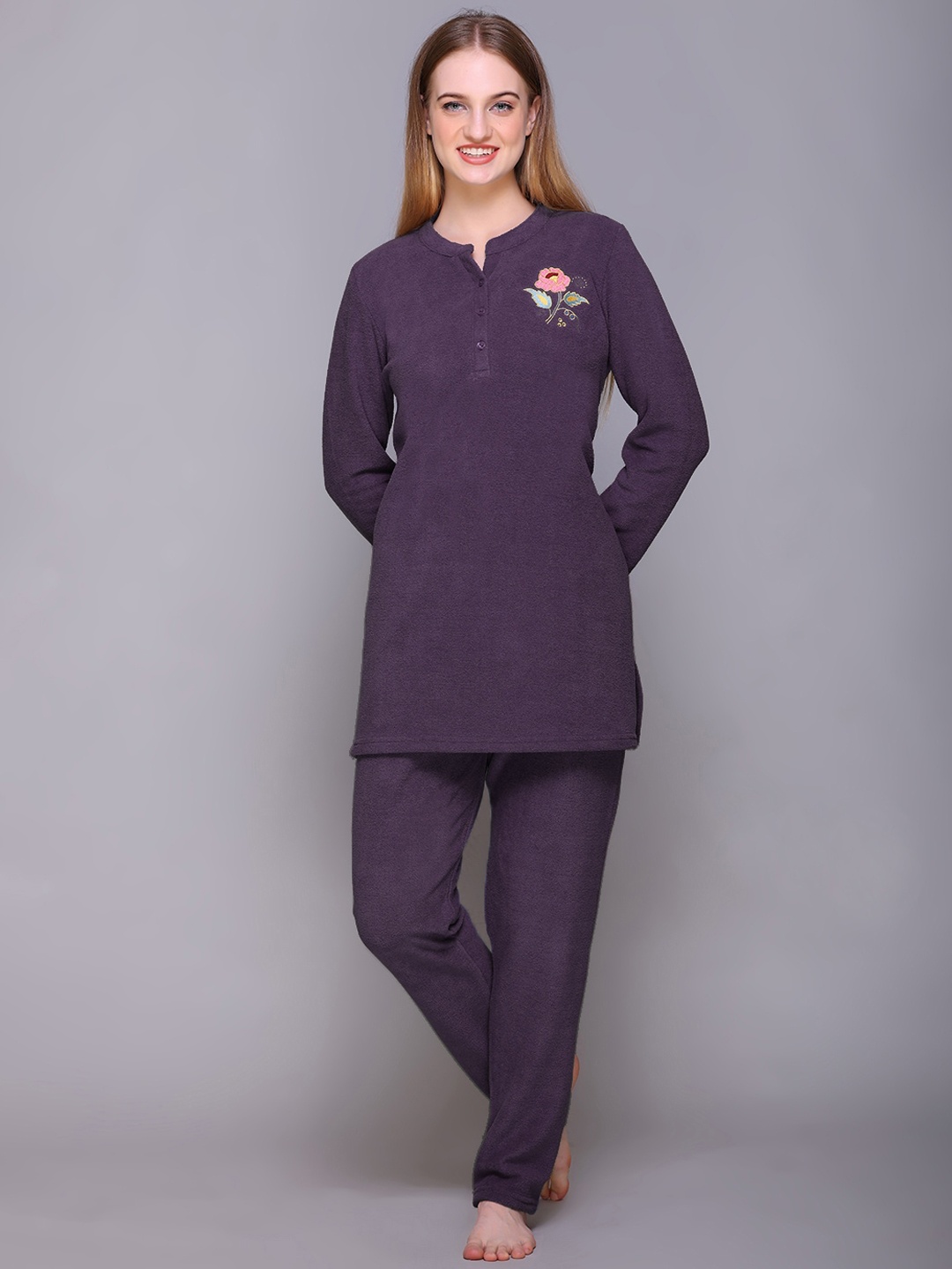 

Kanvin Women Purple & Pink Printed Night suit